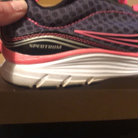 Saucony Spectrum - Picture 8 of 11